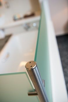 Deep Soaking Bathtub